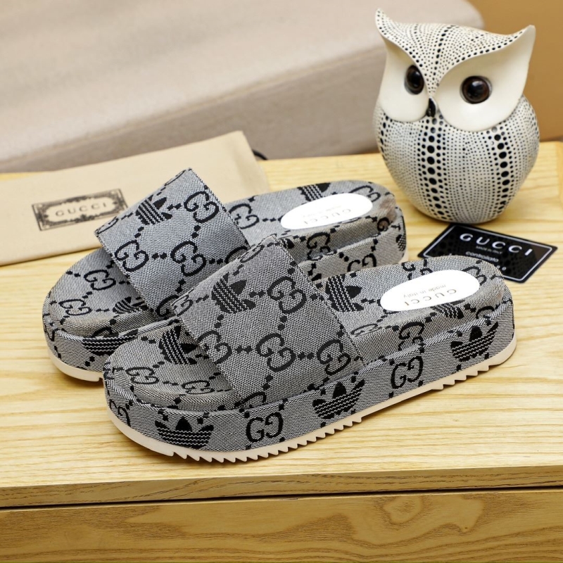 G*u*i slippers